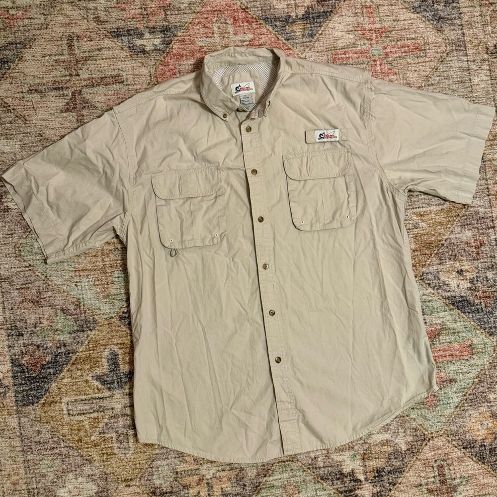 World Wide Sportsman Beige Short Sleeve Button Down Shirt. XL